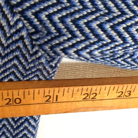 L.L. Bean Cashmere Cotton Blend Chevron Blue & White Cardigan Sweater Size Large - Picture 11 of 11